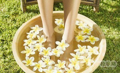 春季干燥流鼻血喝什么茶,春季干燥孩子流鼻血怎么办