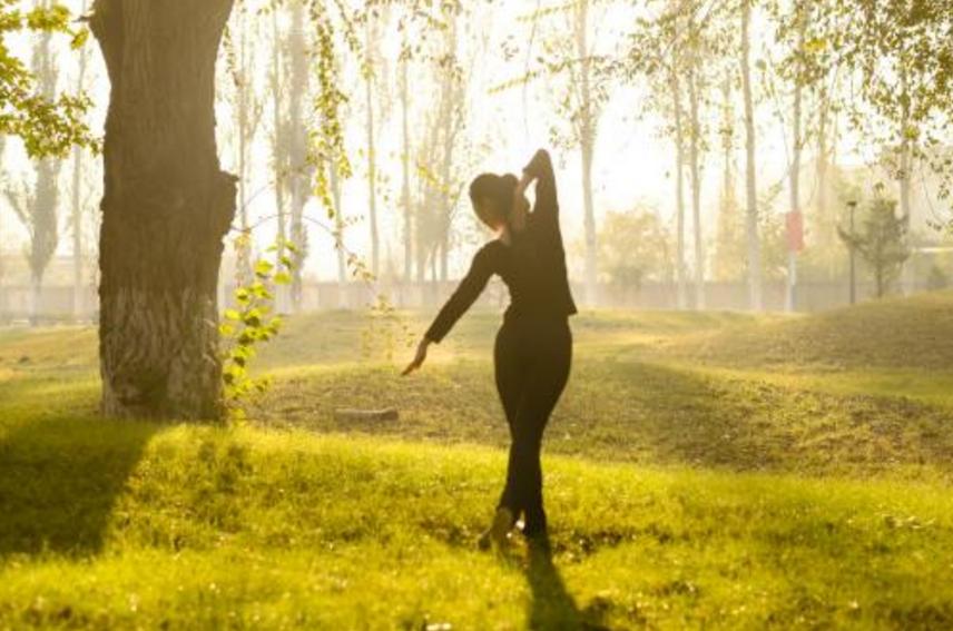 昨天运动了第二天浑身酸疼怎么办,运动过后早上起来肩膀酸疼怎么办