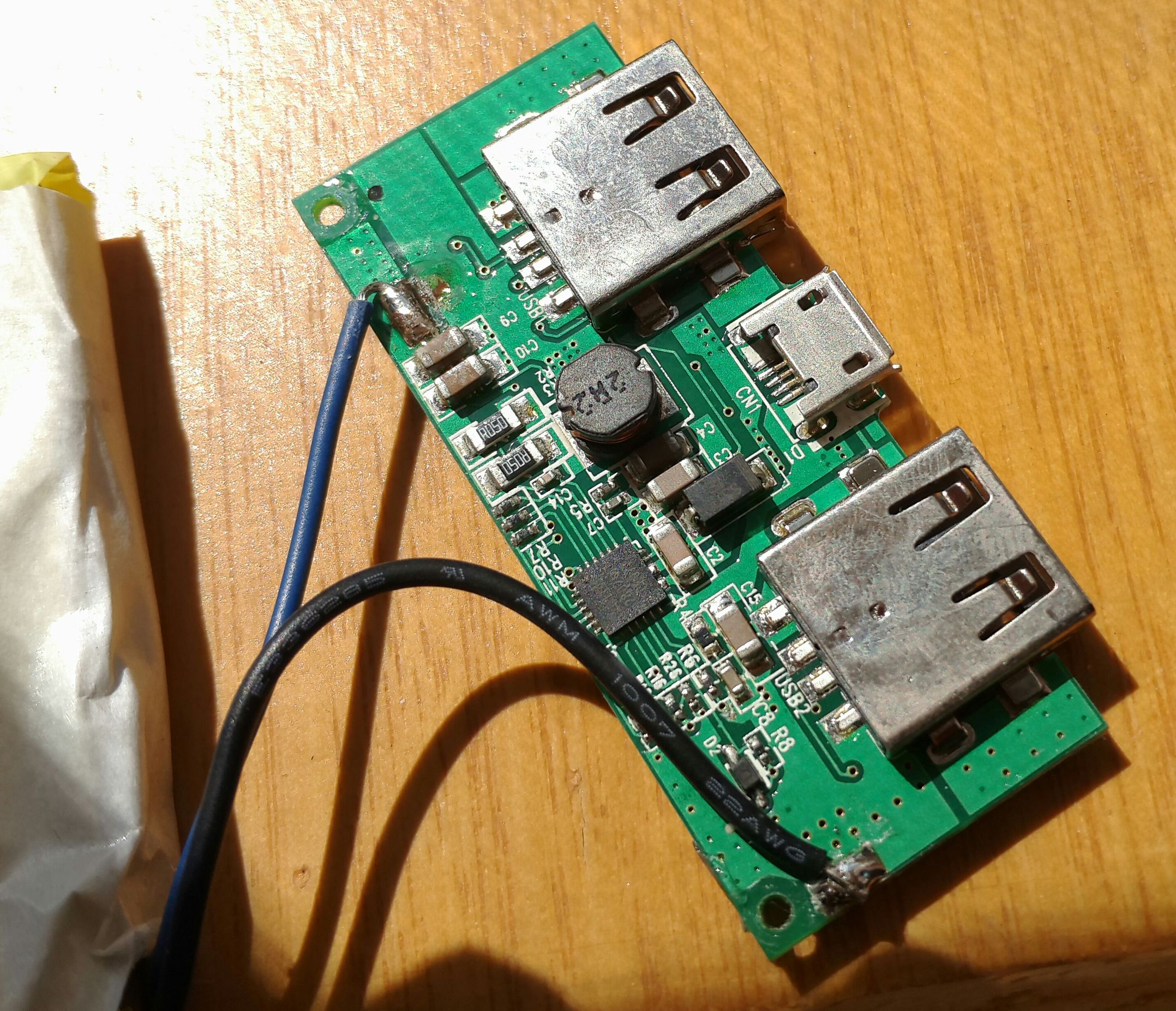 迷你充电宝拆解测评,绿联磁吸充电宝拆解