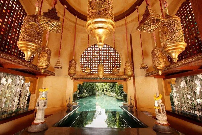 普吉岛出门就是海滩的酒店,家庭旅游普吉岛酒店哪家好