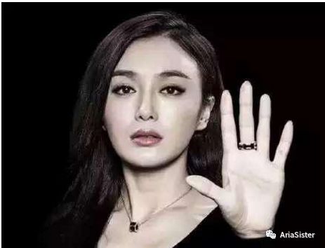 职场女精英买什么项链戴?不同价位的推荐都在这里了