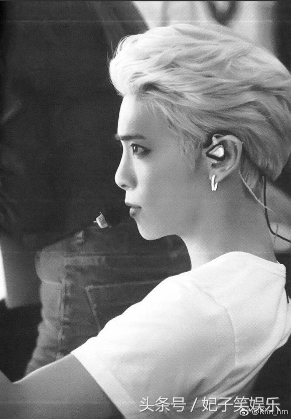 *钟金**铉尽管时间停滞在某一时刻对你的思念从来没有间断!