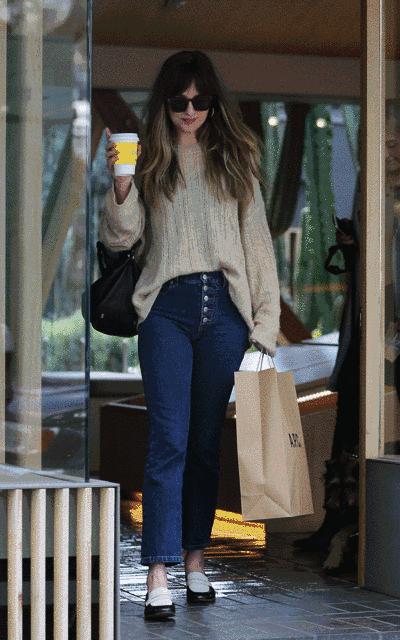 让明星戴墨镜,太阳镜绝对的时尚必备单品