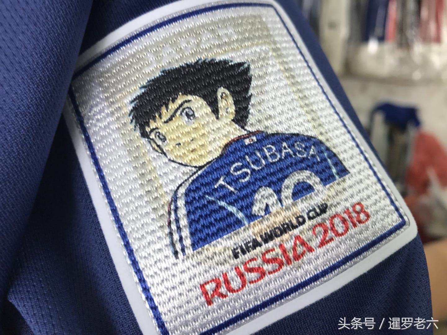 在曼谷偶遇阿迪达斯“足球小将”版世界杯战袍，确定不是山寨货？