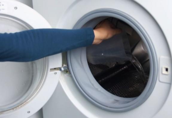 衣服被染红色了怎么变回原来颜色,怎么把衣服染成喜欢的颜色