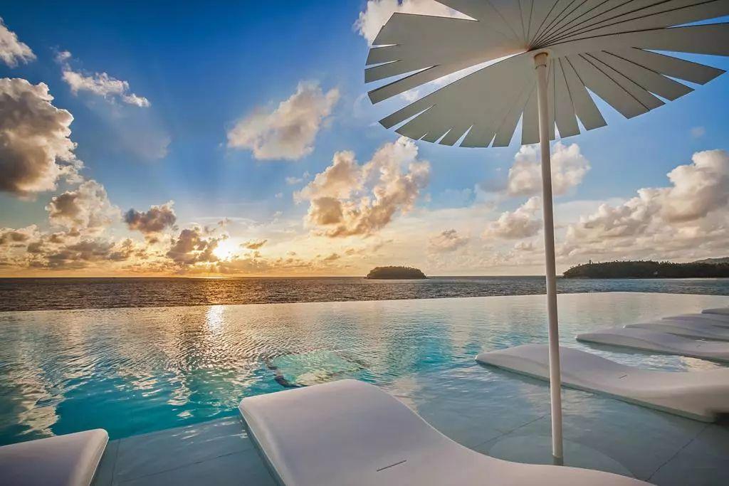 普吉岛出门就是海滩的酒店,家庭旅游普吉岛酒店哪家好