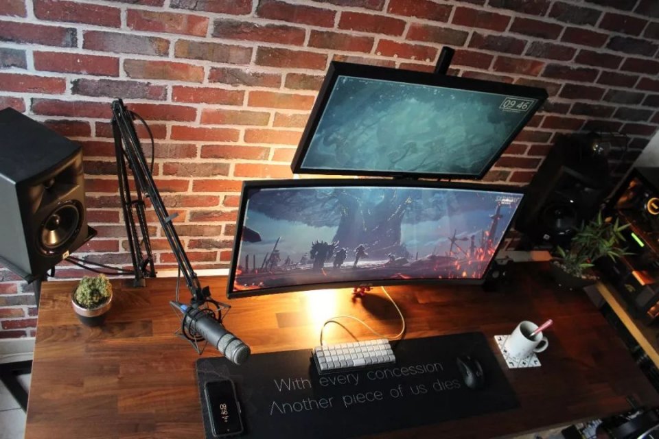 顶级最炫酷的游戏电脑键盘,电脑三巨头键盘