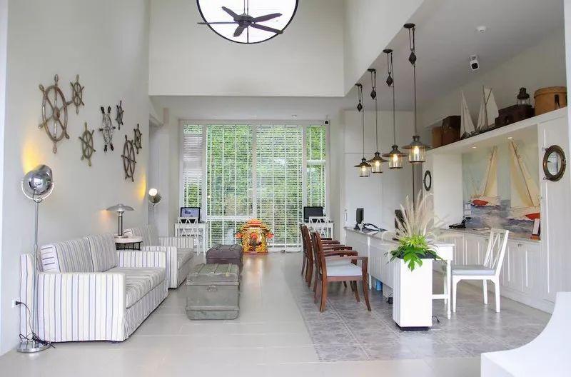 普吉岛出门就是海滩的酒店,家庭旅游普吉岛酒店哪家好