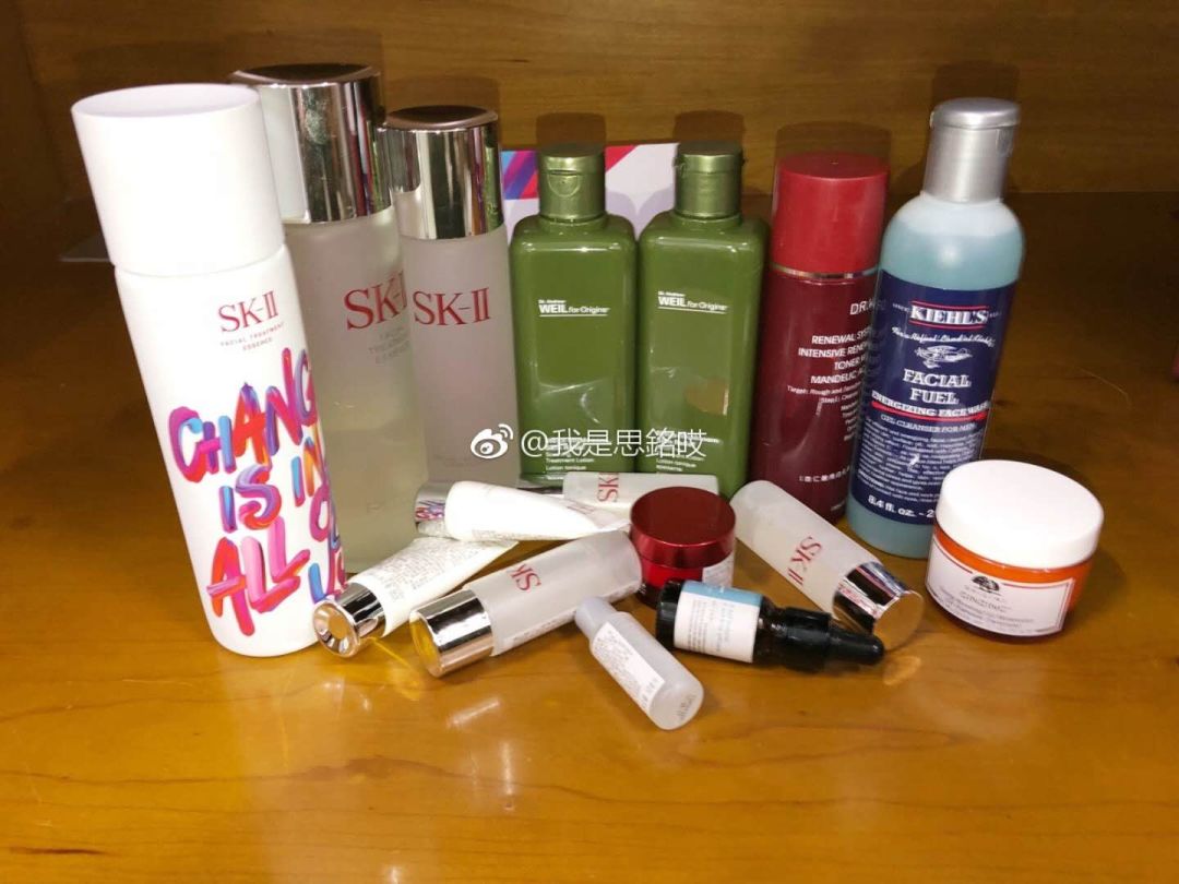 猪精boy们的梳妆台产品都分分钟过万了!?说好一起用大宝的呢?