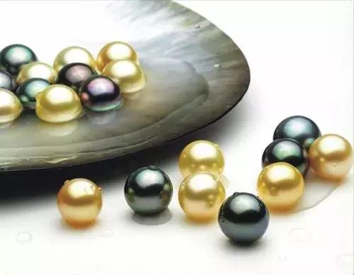 佩戴珍珠的禁忌有哪些,戴珍珠不能碰一点水吗