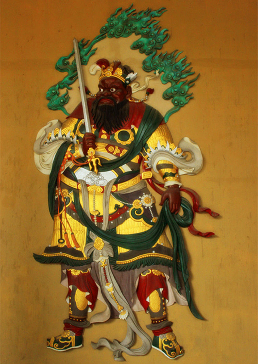 这个人奇丑无比,但在民间却威望极高,都说:将其放在门口能辟邪