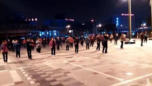 高新曾经的“宠儿”:被时代打败的西部电子商城