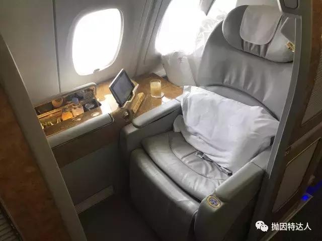 阿联酋航空777头等舱乘坐体验,带你们看一下阿联酋航空头等舱