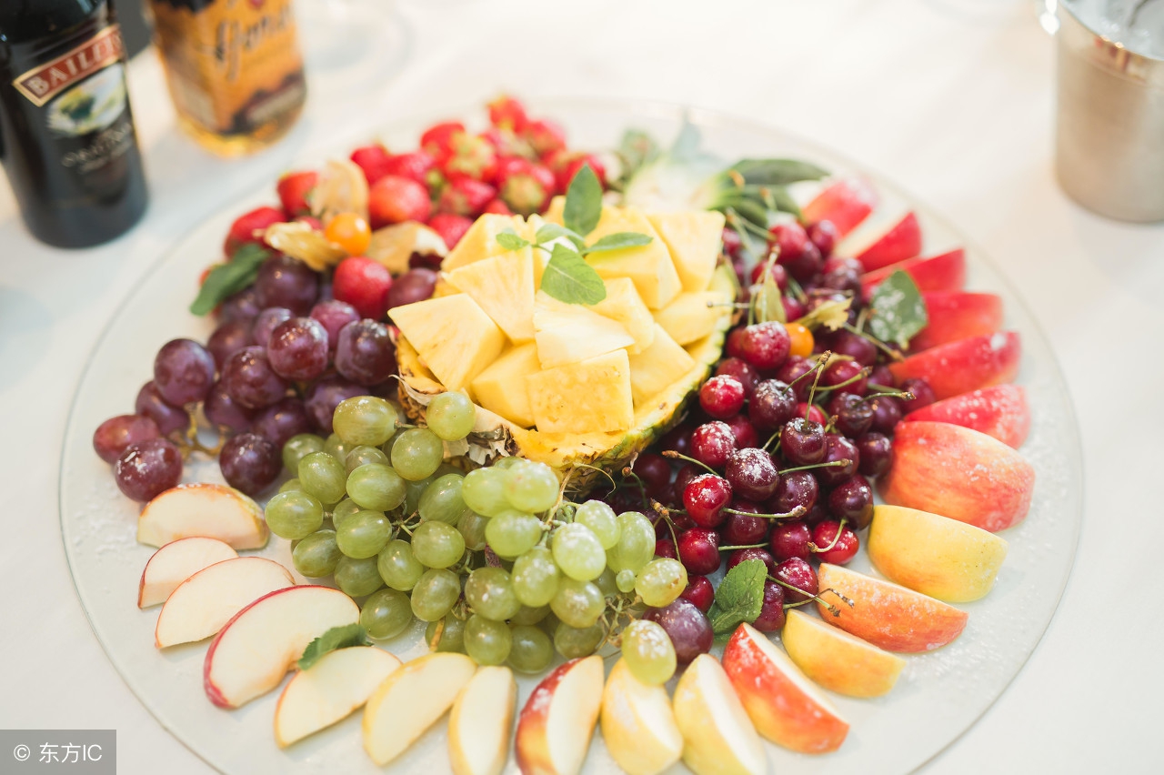 各种颜色的蔬菜水果的主要功效,不同颜色水果蔬菜对身体的好处