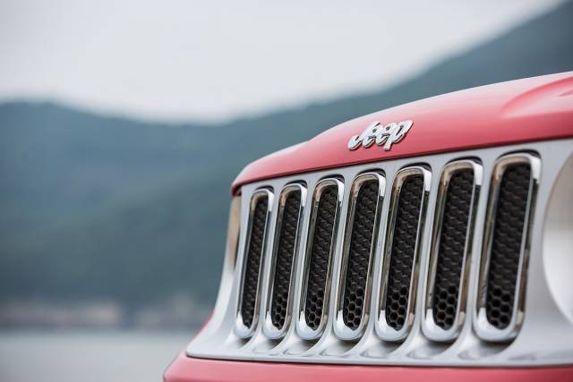 jeep新款自由侠发布,新款jeep自由侠新官图