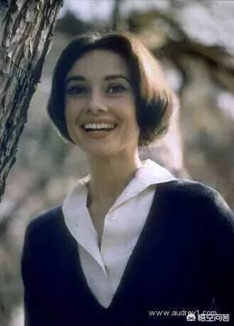 高贵优雅的化身奥黛丽赫本,永远的女神奥黛丽赫本优雅