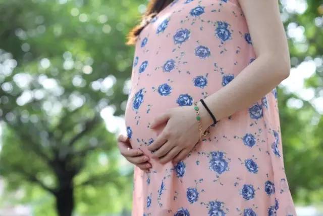 孕期不注意导致胎儿畸形,孕期不注意什么会有胎记