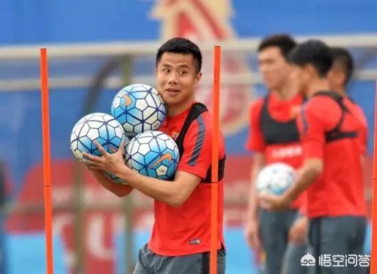 鲁能李霄鹏和蒿俊闵,山东鲁能队长蒿俊