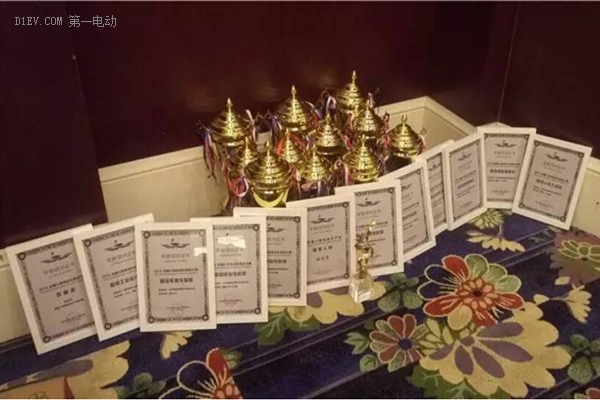 涓介┌鐢靛姩姹借溅璇勬祴,涓介┌鐢靛姩姹借溅瓒婇噹鐖潯娴嬭瘯