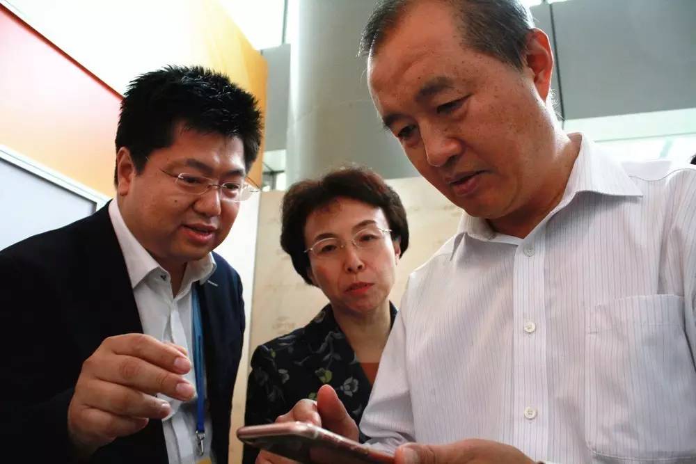 龙永图：“一带一路”藏39万亿商机