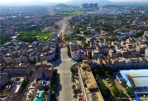 最新清宁路延长线航拍——高清效果,从东方世纪到毅德国际商贸城!