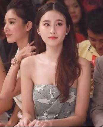 泰国最美变性人Poy来济后福利贴~知道中国十大变性美人是谁吗?世界十大又是谁吗?看后绝对包君满意~