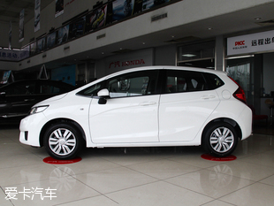 斯柯达晶锐和飞度哪个好,晶锐和polo飞度哪个好