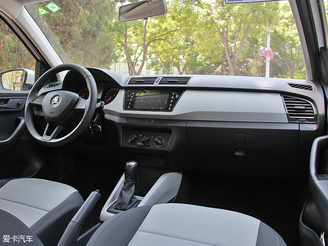 斯柯达晶锐和飞度哪个好,晶锐和polo飞度哪个好