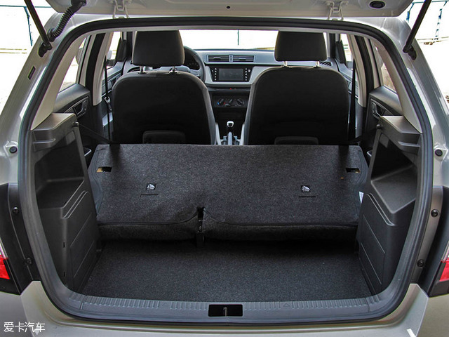 斯柯达晶锐和飞度哪个好,晶锐和polo飞度哪个好