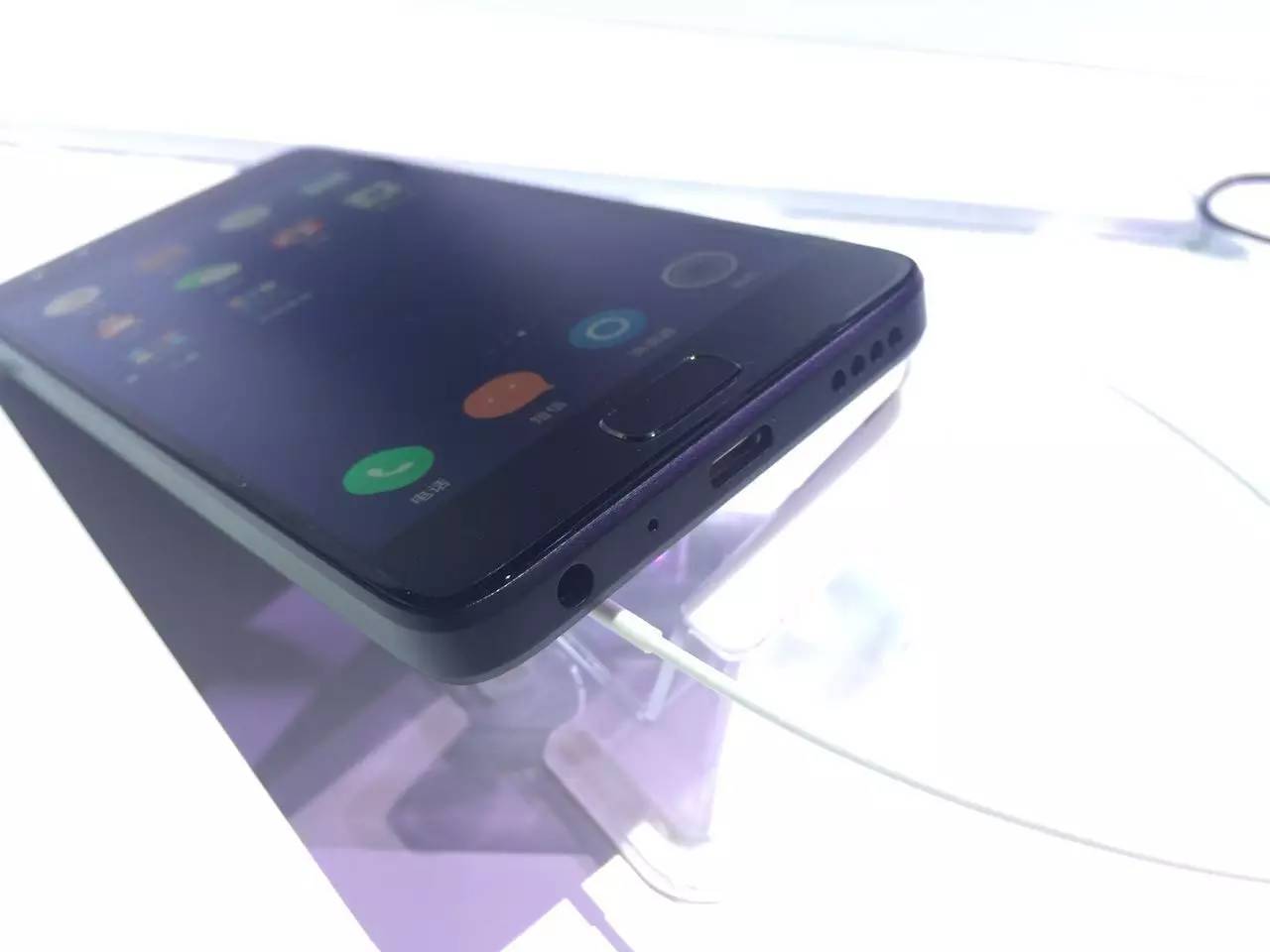 最具性价比小屏旗舰ZUK2上手体验