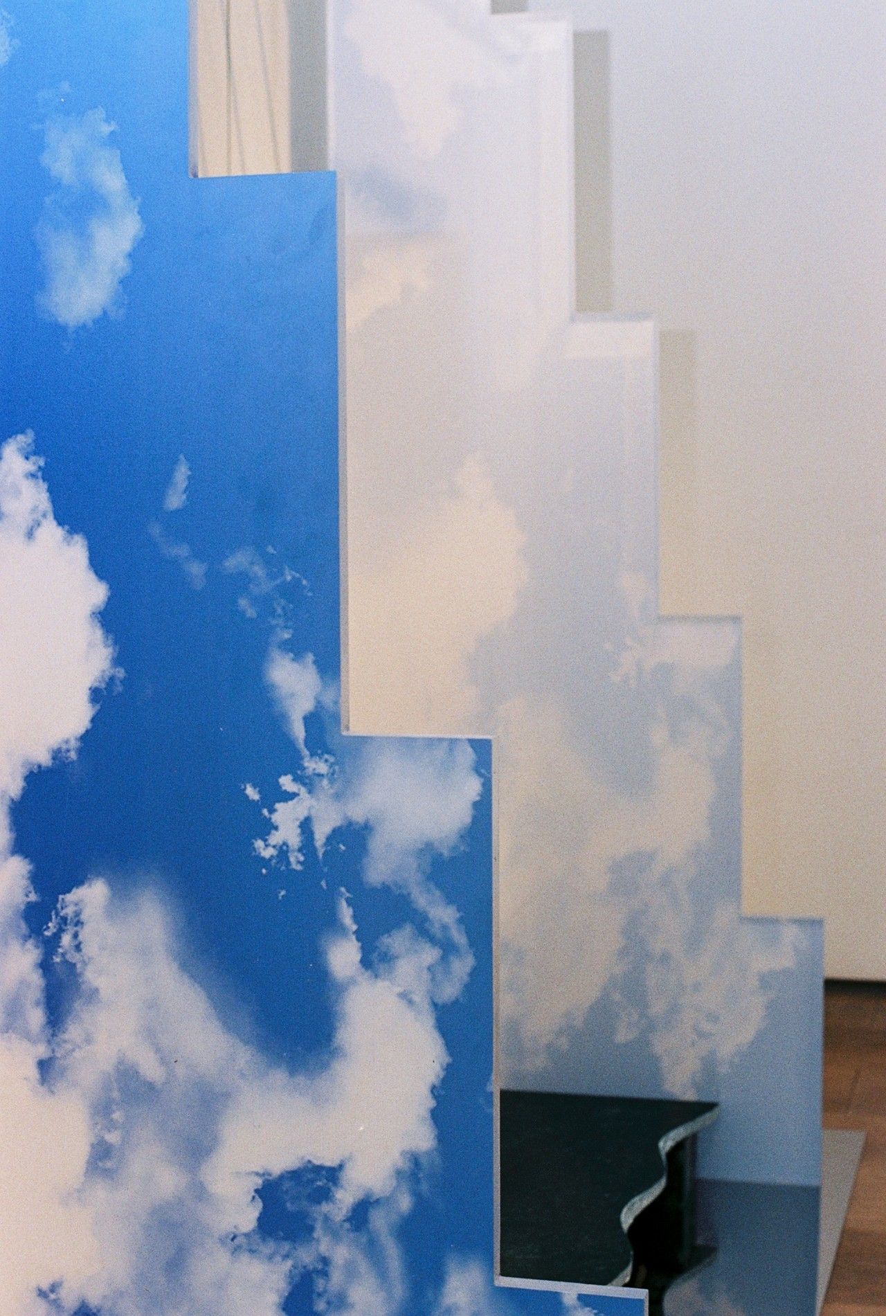 小时候看起来很乖长大后很壮,小时候看得很幼稚长大后才明白