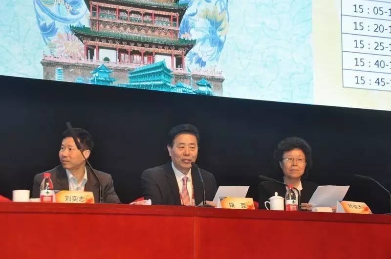 眼底病变和白内障治疗顺序,眼底病与白内障谁先治