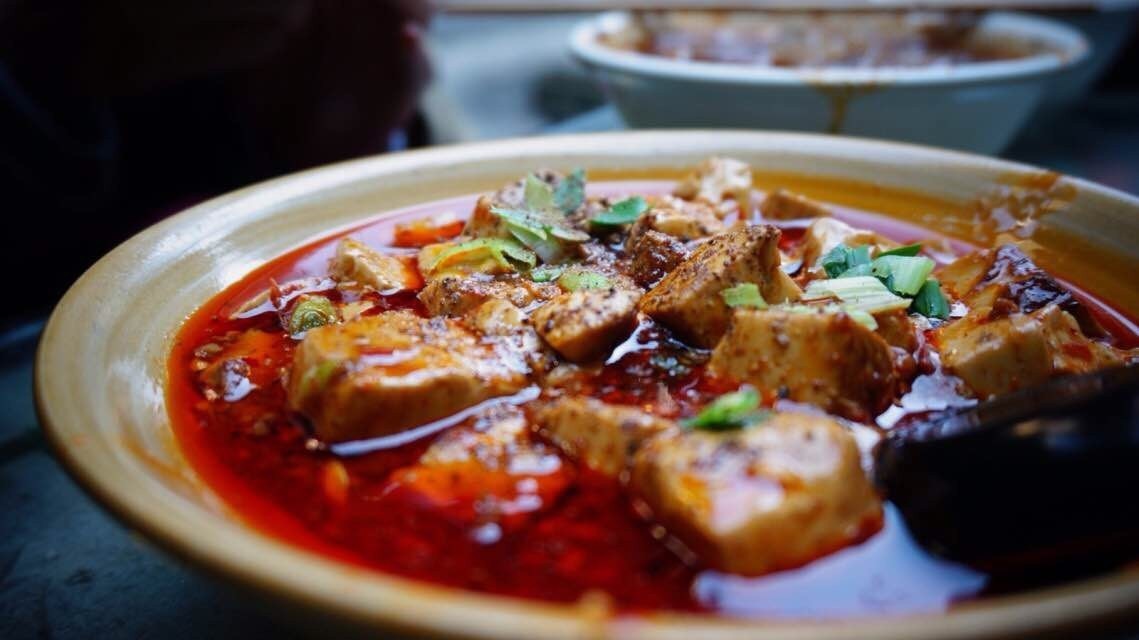 四川成都灯影牛肉老字号,成都过桥米线老字号餐厅