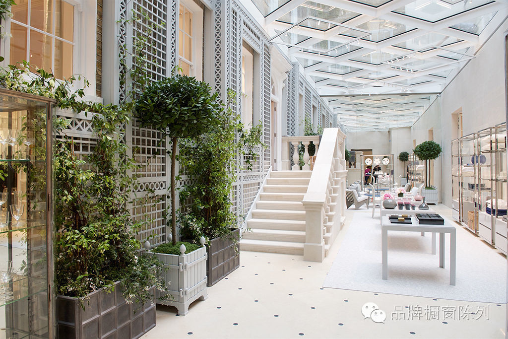 dior在国外的品牌发展趋势,全球最大的dior门店