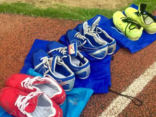 中超苏宁对阵绿城的小球童名单公布,这些萌娃们好腻害!