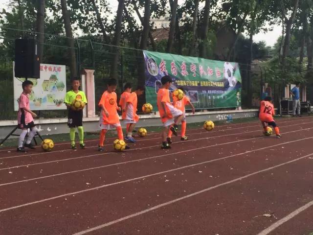 中超苏宁对阵绿城的小球童名单公布,这些萌娃们好腻害!