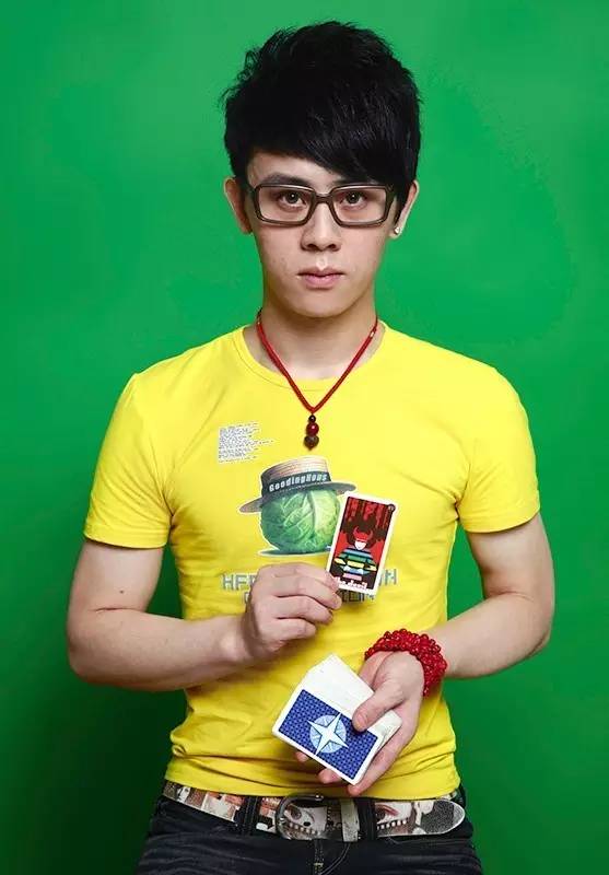 5.28-6.11《生于80年代》卢北峰摄影展映画廊