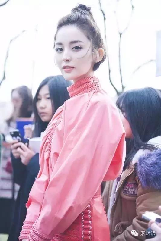 古力娜扎最近的资源,古力娜扎靠颜值出圈