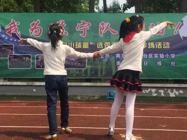 中超苏宁对阵绿城的小球童名单公布,这些萌娃们好腻害!