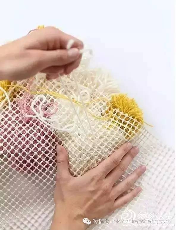 纯色毛线球一片式毯子教程,毛线球毛毯图片