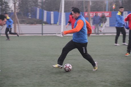 瑜伽山·精英足球队出征索福德华北区比赛首场遗憾告负