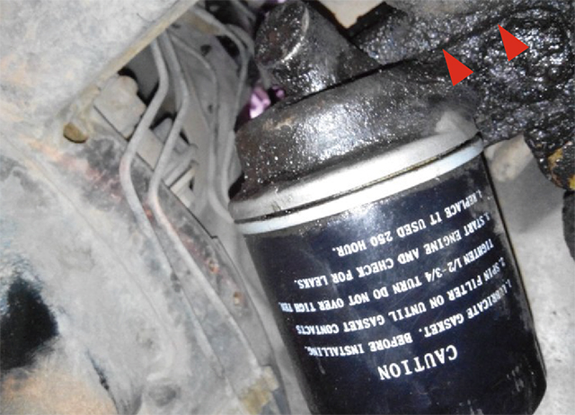 发动机废气管漏油是什么原因,发动机油封漏油是什么原因导致