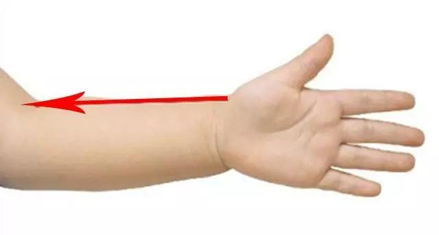 妈妈如何应对小儿秋季腹泻,宝宝腹泻怎么缓解小妙招