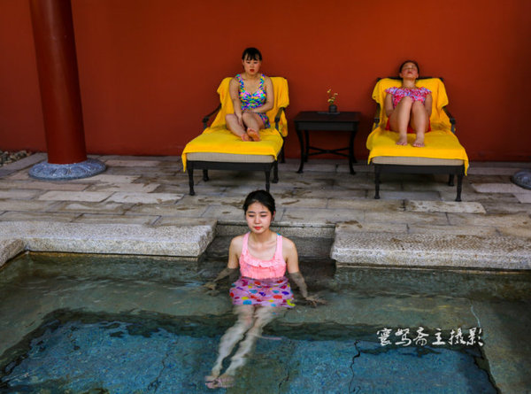 在酒店体验下厨的感受,在温泉池享受视觉与味觉双重盛宴