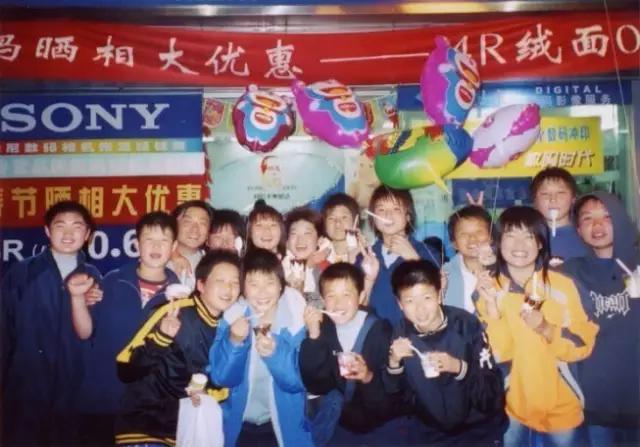 一团暴烈炽热的花火-足球运动员何昕芮|代言云南最大足球赛事!