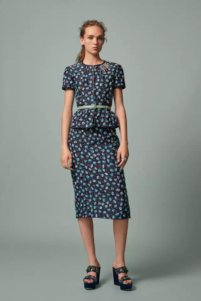 聊聊 礼服界的King of the Night!