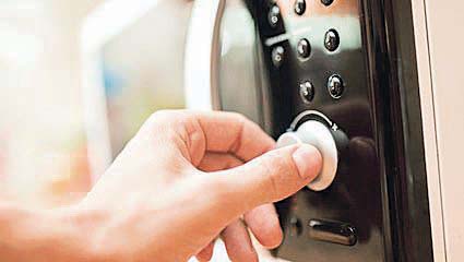 微波炉白色与黑色一样吗,微波炉是不是都差不多