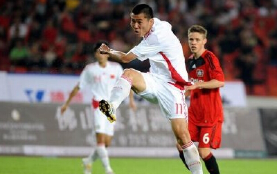 打破德国豪门的中国前锋，留洋回归陷低谷，终成替补奇兵打动铁帅