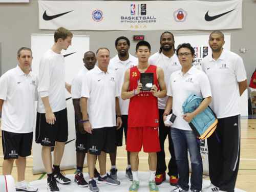 朱荣震领衔U17国青15人大名单本月底征战世青赛