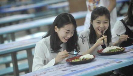 大学lol陪玩,女性陪玩lol